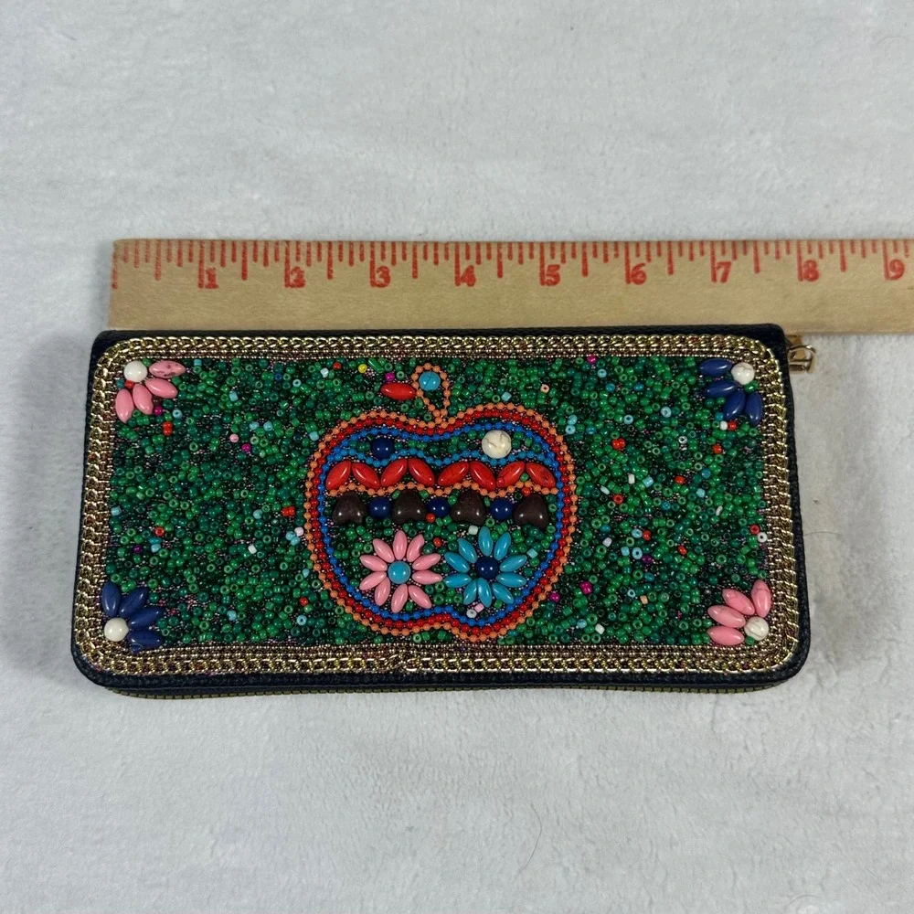 Josslyn Company Sead Bead Apple Zip Around Wallet NWOT Women OS Green Boho